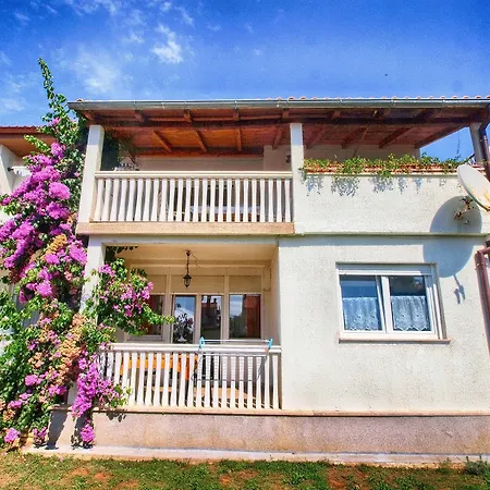 Apartment Ana 405 Medulin