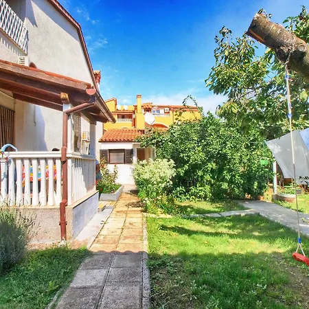 Ana 405 Apartment
