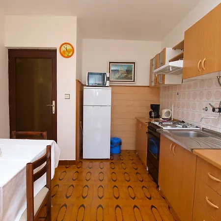 Ana 405 Apartment *
